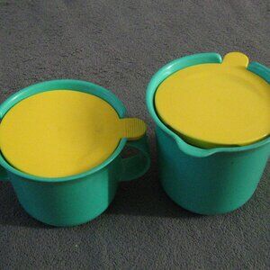 Tupperware Vintage Creamer And Sugar Set